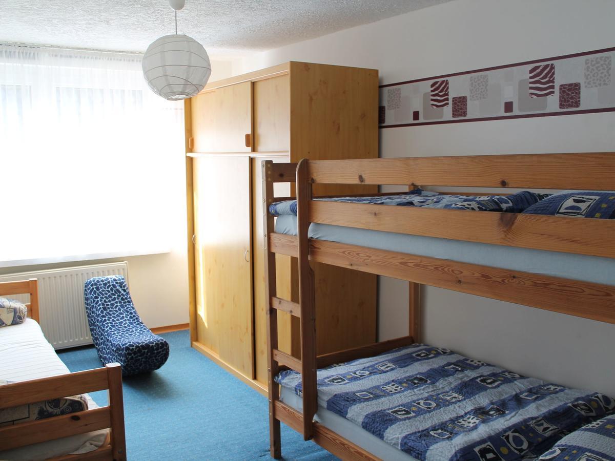 Spacious Bungalow Near Sea In Grundshagen 외부 사진